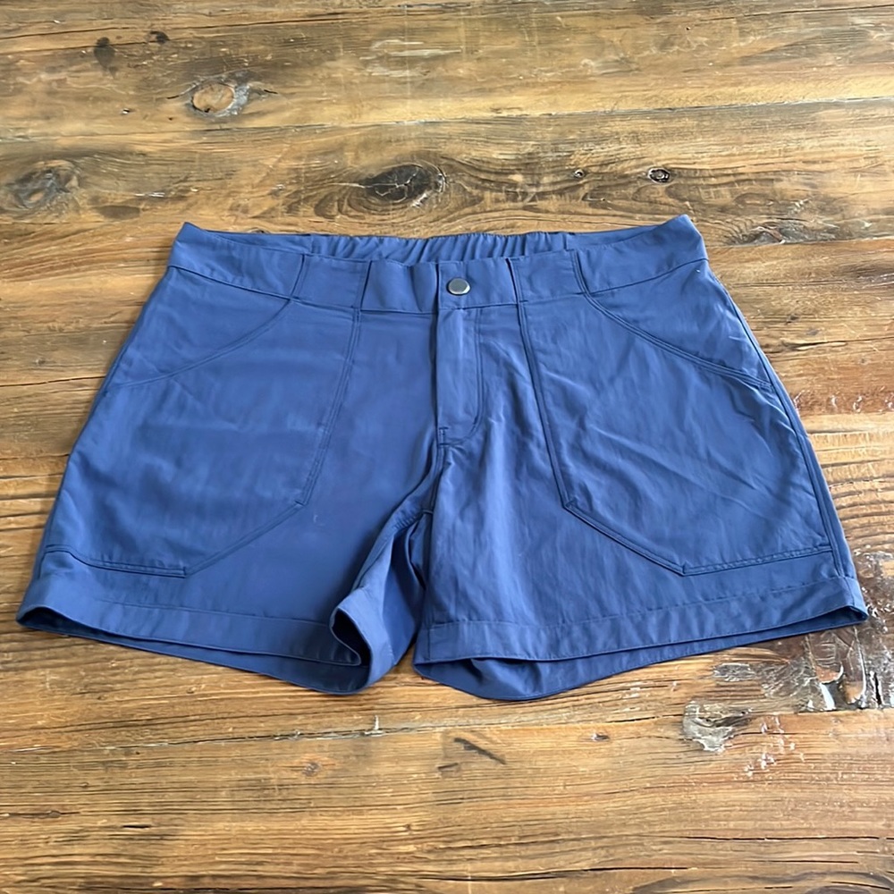 Mountain HardWear Shorts